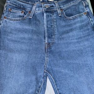 Women’s Wedgie Straight Leg Jeans